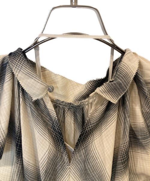 Snidel（スナイデル）Snidel (スナイデル) フリルスリーブチェックワンピース　SWFO264009 ベージュの古着・服飾アイテム