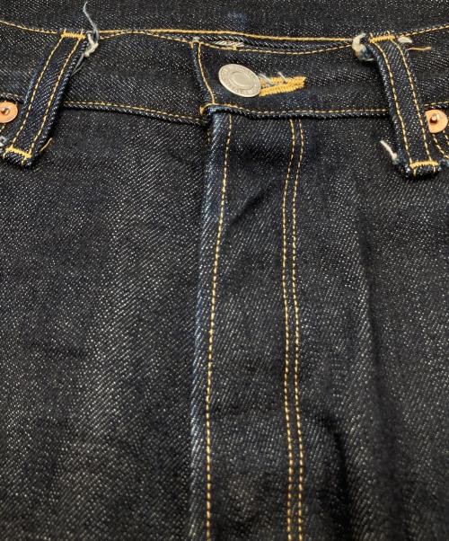 MINEDENIM（マインデニム）MINEDENIM (マインデニム) スリムシルエットボタンフライ・5ポケットデニムパンツ　1608-1017-80-332 インディゴ サイズ:10の古着・服飾アイテム