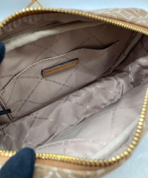 MICHAEL KORS（マイケルコース）MICHAEL KORS (マイケルコース) JET SET ITEM クロスボディバッグ ベージュの古着・服飾アイテム