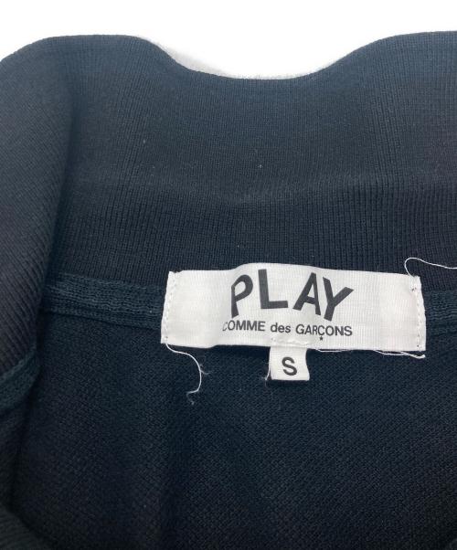 PLAY COMME des GARCONS（プレイコムデギャルソン）PLAY COMME des GARCONS (プレイコムデギャルソン) One-point logo patch S/S polo shirt　AZ-T045 ブラック サイズ:Sの古着・服飾アイテム
