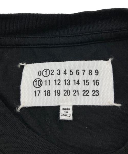 Maison Margiela（メゾンマルジェラ）Maison Margiela (メゾンマルジェラ) ナンバリングロゴTシャツ S51GC0516 S22816 ブラック サイズ:Mの古着・服飾アイテム