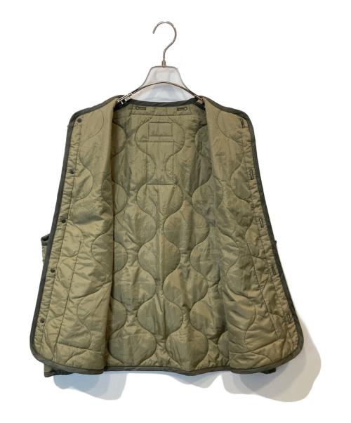 HYKE（ハイク）HYKE (ハイク) ミリタリー ライナー キルティング ベスト 222-17361 カーキ サイズ:Sの古着・服飾アイテム