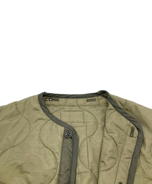 HYKE（ハイク）HYKE (ハイク) ミリタリー ライナー キルティング ベスト 222-17361 カーキ サイズ:Sの古着・服飾アイテム