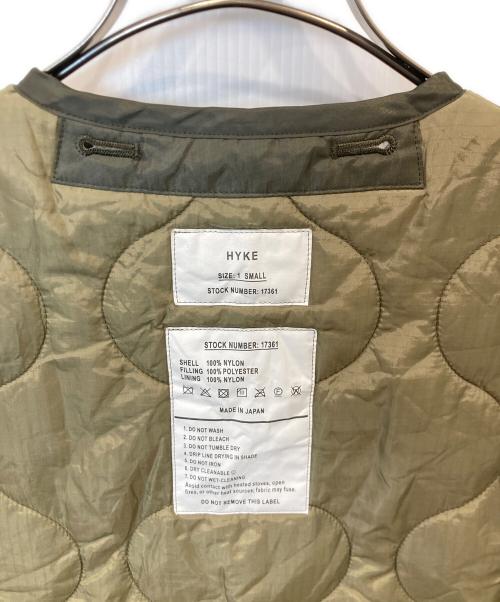 HYKE（ハイク）HYKE (ハイク) ミリタリー ライナー キルティング ベスト 222-17361 カーキ サイズ:Sの古着・服飾アイテム