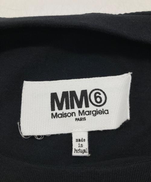 MM6 Maison Margiela（エムエムシックスメゾンマルジェラ）MM6 Maison Margiela (エムエムシックスメゾンマルジェラ) ナンバーロゴ クルーネックT S52GC0267 S24312 ブラック サイズ:Sの古着・服飾アイテム