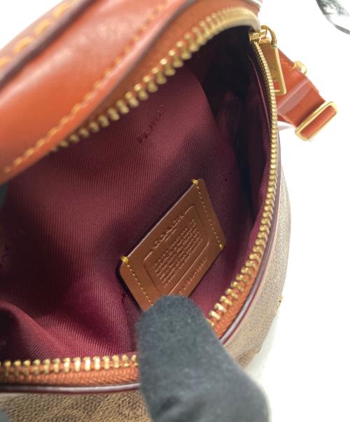 COACH（コーチ）COACH (コーチ) シグネチャーボディバッグ 39937 ベージュ×ブラウンの古着・服飾アイテム