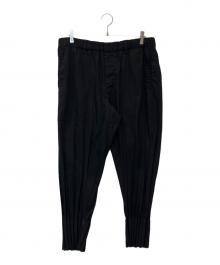 ISSEY MIYAKE MEN（イッセイミヤケメン）の古着「裾プリーツテーパードパンツ　ME81FF251」｜ブラック