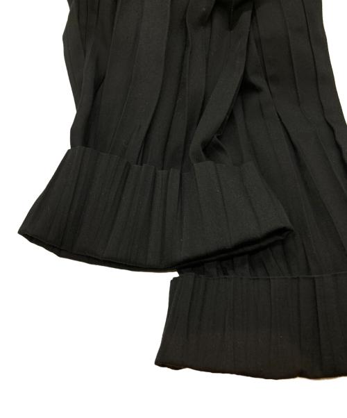 ISSEY MIYAKE MEN（イッセイミヤケメン）ISSEY MIYAKE MEN (イッセイミヤケメン) 裾プリーツテーパードパンツ　ME81FF251 ブラック サイズ:5の古着・服飾アイテム
