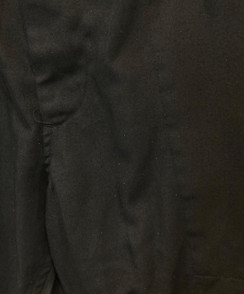 ISSEY MIYAKE MEN（イッセイミヤケメン）ISSEY MIYAKE MEN (イッセイミヤケメン) 裾プリーツテーパードパンツ　ME81FF251 ブラック サイズ:5の古着・服飾アイテム