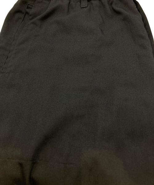 ISSEY MIYAKE MEN（イッセイミヤケメン）ISSEY MIYAKE MEN (イッセイミヤケメン) 裾プリーツテーパードパンツ　ME81FF251 ブラック サイズ:5の古着・服飾アイテム