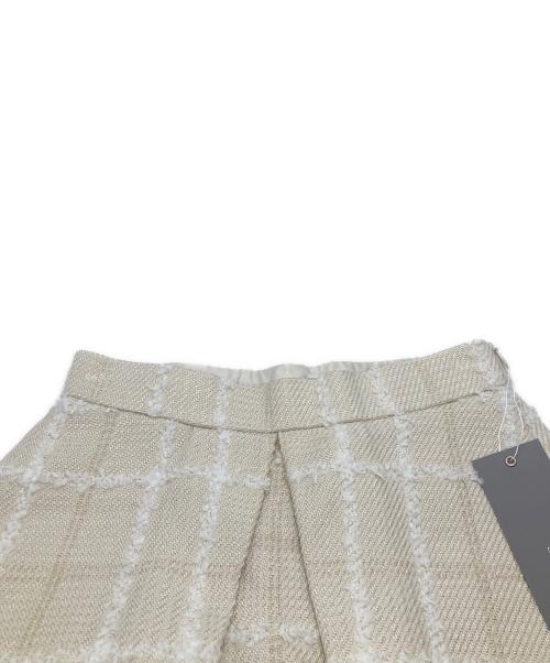 sheller（シェリエ）sheller (シェリエ) ツイードショートパンツ 241038 ホワイト サイズ:S 未使用品の古着・服飾アイテム
