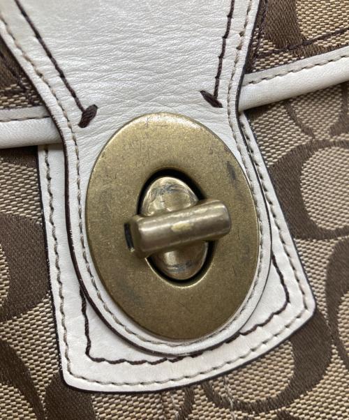 COACH（コーチ）COACH (コーチ) シグネチャーショルダーバッグ 10556 ベージュの古着・服飾アイテム