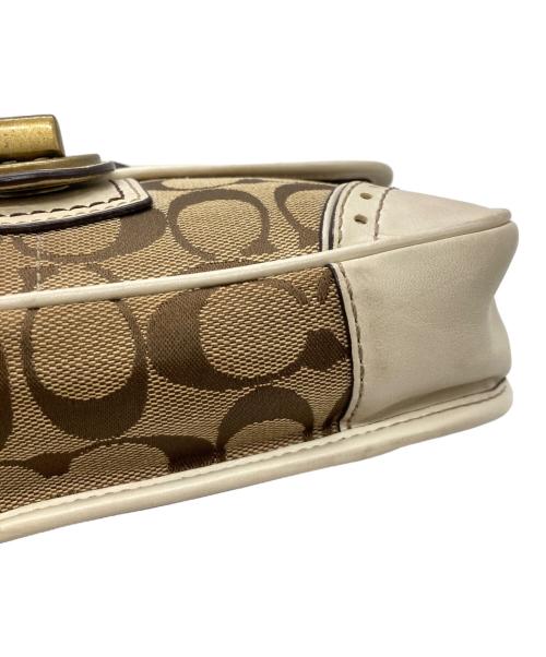 COACH（コーチ）COACH (コーチ) シグネチャーショルダーバッグ 10556 ベージュの古着・服飾アイテム