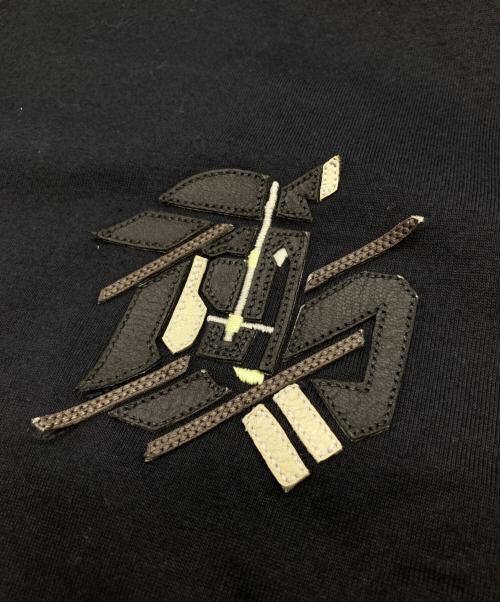 HERMES（エルメス）HERMES (エルメス) 23SS CHEVAUX EN SYMETRIE / シュヴォーアンシンメトリーTシャツ ブラック サイズ:XLの古着・服飾アイテム