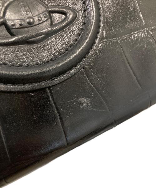 Vivienne Westwood（ヴィヴィアンウエストウッド）Vivienne Westwood (ヴィヴィアンウエストウッド) クロコ型押しオーブロゴハンドバッグ ブラックの古着・服飾アイテム