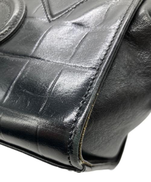 Vivienne Westwood（ヴィヴィアンウエストウッド）Vivienne Westwood (ヴィヴィアンウエストウッド) クロコ型押しオーブロゴハンドバッグ ブラックの古着・服飾アイテム
