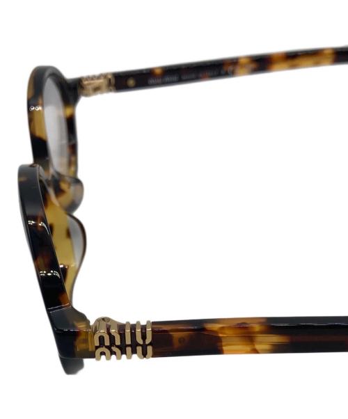 MIU MIU（ミュウミュウ）MIU MIU (ミュウミュウ) サングラス SMU 04Z-F B11899566G ブラウン サイズ:SIZE 50□18の古着・服飾アイテム