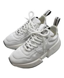 MM6 Maison Margiela（エムエムシックスメゾンマルジェラ）の古着「Puffer Lace Up Sneakers パッファー・レースアップ・スニーカー S66WS0004」｜ホワイト