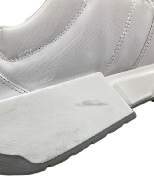 MM6 Maison Margiela（エムエムシックスメゾンマルジェラ）MM6 Maison Margiela (エムエムシックスメゾンマルジェラ) Puffer Lace Up Sneakers パッファー・レースアップ・スニーカー S66WS0004 ホワイト サイズ:38の古着・服飾アイテム
