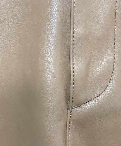 MACPHEE（マカフィー）MACPHEE (マカフィー) フェイクレザー テーパードクロップドパンツ 12-04-04-04731 ブラウン サイズ:SIZE 32の古着・服飾アイテム