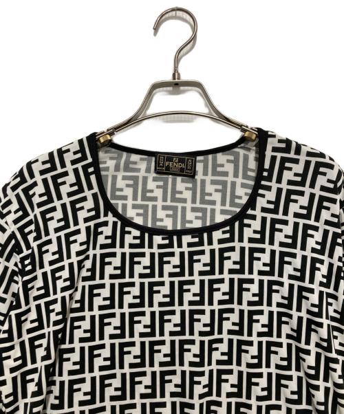 FENDI（フェンディ）FENDI (フェンディ) ズッカ柄Tシャツ ホワイト×ブラック サイズ:SIZE 38の古着・服飾アイテム