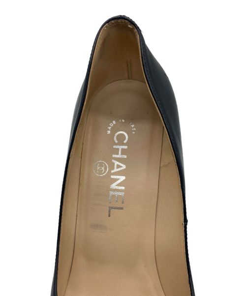 CHANEL（シャネル）CHANEL (シャネル) チェーンヒールオープントゥーパンプス ブラック サイズ:SIZE36の古着・服飾アイテム