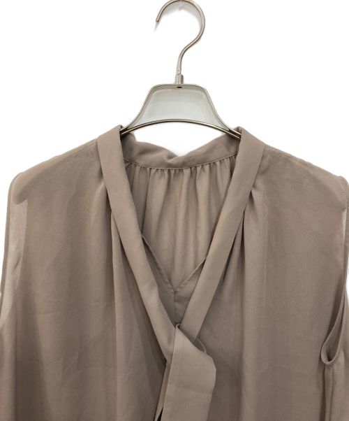 Noble（ノーブル）Noble (ノーブル) ノースリーブ 2WAYシアーボウタイブラウス ベージュ サイズ:Freeの古着・服飾アイテム