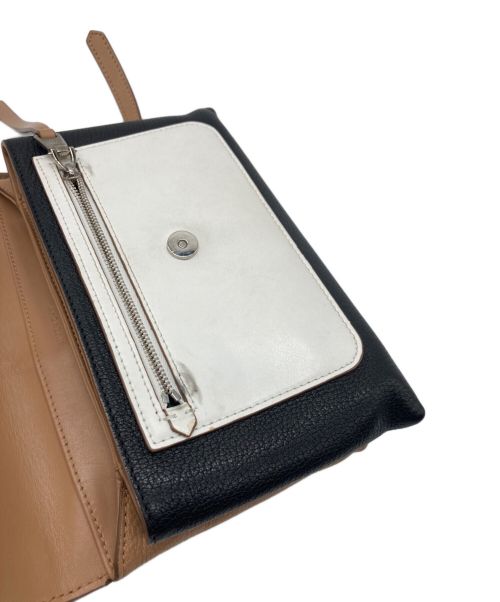 GIVENCHY（ジバンシィ）GIVENCHY (ジバンシィ) レザーショルダーバッグ ブラウンの古着・服飾アイテム