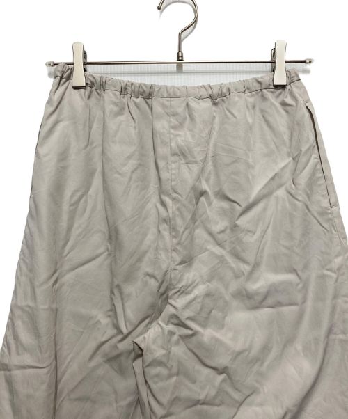 rhodo lirion（ロドリリオン）rhodo lirion (ロドリリオン) ウィンドパンツ グレー サイズ:SIZE0の古着・服飾アイテム