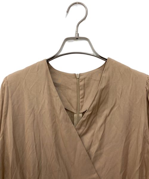 nairo（ナイロ）nairo (ナイロ) レーヨンワンピース ベージュ サイズ:Sの古着・服飾アイテム