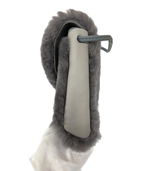 UGG（アグ）UGG (アグ) ショルダーバッグ グレーの古着・服飾アイテム