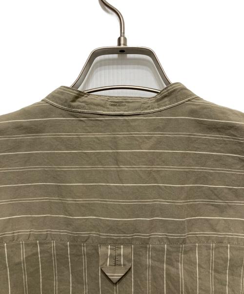 MHL（エムエイチエル）MHL (エムエイチエル) バンドカラーシャツ ベージュ サイズ:Mの古着・服飾アイテム