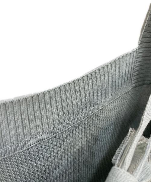 BLUE LABEL CRESTBRIDGE（ブルーレーベルクレストブリッジ）BLUE LABEL CRESTBRIDGE (ブルーレーベルクレストブリッジ) 半袖ニット グレー サイズ:SIZE 38の古着・服飾アイテム