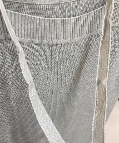 BLUE LABEL CRESTBRIDGE（ブルーレーベルクレストブリッジ）BLUE LABEL CRESTBRIDGE (ブルーレーベルクレストブリッジ) 半袖ニット グレー サイズ:SIZE 38の古着・服飾アイテム