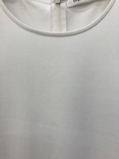 M-premierBLACK（エムプルミエブラック）M-premierBLACK (エムプルミエブラック) ポンチタックペプラムブラウス ホワイト サイズ:SIZE 36の古着・服飾アイテム