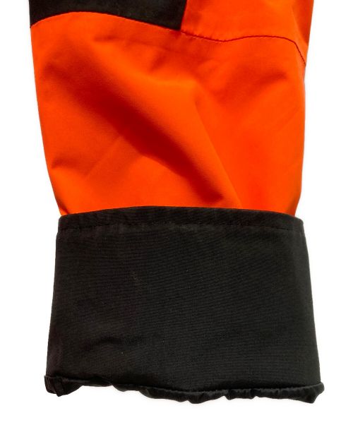 THE NORTH FACE（ザ ノース フェイス）THE NORTH FACE (ザ ノース フェイス) SUPREME (シュプリーム) MOUNTAIN LIGHT JACKET オレンジ×ブラック サイズ:Sの古着・服飾アイテム