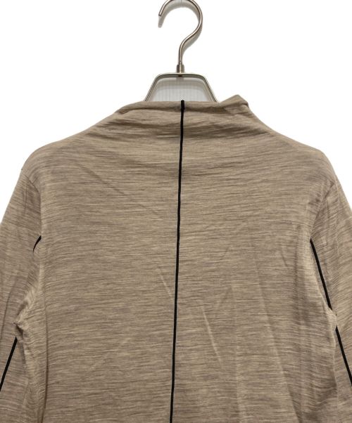 ADORE（アドーア）ADORE (アドーア) ウールジャージータートル ベージュ サイズ:SIZE38の古着・服飾アイテム