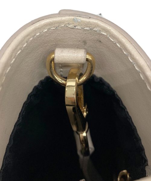 CHRISTIAN VILLA（クリスチャンヴィラ）CHRISTIAN VILLA (クリスチャンヴィラ) スタッズハンドルバッグ ベージュの古着・服飾アイテム