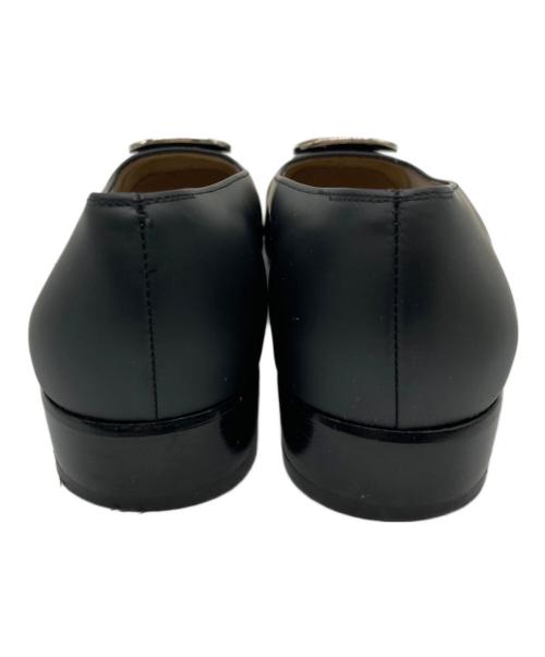 Salvatore Ferragamo（サルヴァトーレ フェラガモ）Salvatore Ferragamo (サルヴァトーレ フェラガモ) ヴァラパンプス ブラック サイズ:SIZE 6 1/2の古着・服飾アイテム