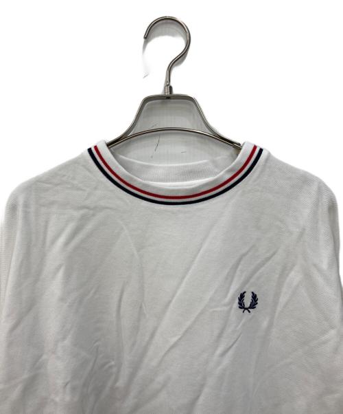 FRED PERRY（フレッドペリー）FRED PERRY (フレッドペリー) ワンポイント刺繍カットソー ホワイト サイズ:Lの古着・服飾アイテム