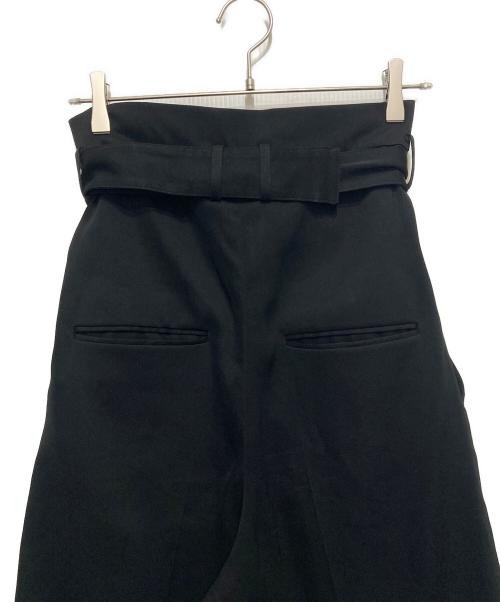 CINOH（チノ）CINOH (チノ) ベルト付きパンツ ブラック サイズ:不明の古着・服飾アイテム