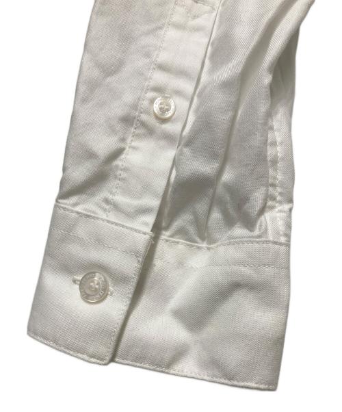 FRED PERRY（フレッドペリー）FRED PERRY (フレッドペリー) ワンポイント刺繍シャツ ホワイト サイズ:Sの古着・服飾アイテム