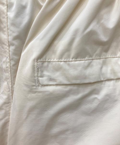 NIKE（ナイキ）NIKE (ナイキ) スウッシュウーブンパンツ ベージュ サイズ:Mの古着・服飾アイテム