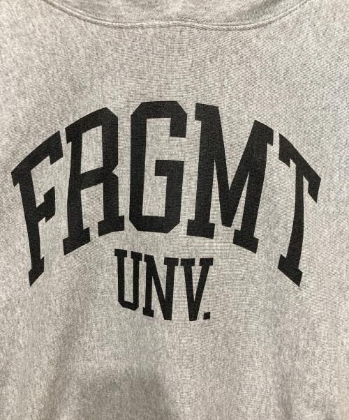 FRAGMENT DESIGN（フラグメントデザイン）FRAGMENT DESIGN (フラグメントデザイン) FRGMT UNV SWEAT HOODIE E グレー サイズ:XLの古着・服飾アイテム