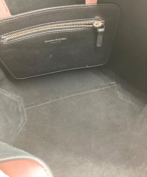 ALEXANDER McQUEEN（アレキサンダーマックイーン）ALEXANDER McQUEEN (アレキサンダーマックイーン) バタフライトートバッグ ブラック×ピンクの古着・服飾アイテム