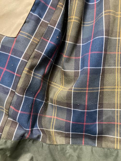 Barbour（バブアー）Barbour (バブアー) DURACOTTON TRAPPER JKT ベージュ サイズ:Mの古着・服飾アイテム