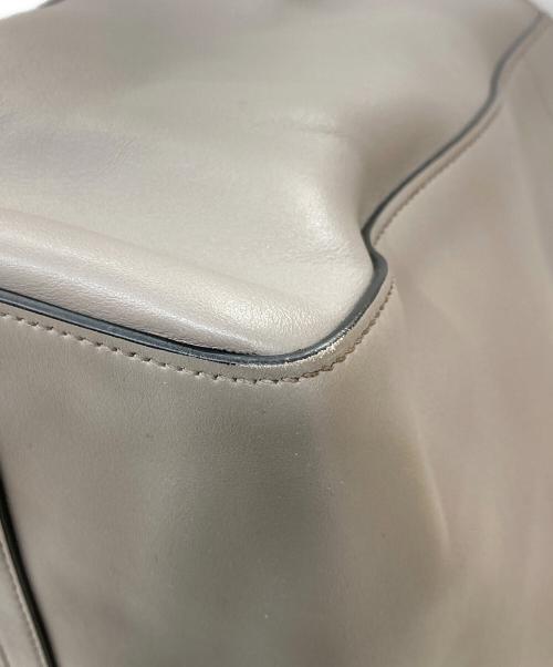 PRADA（プラダ）PRADA (プラダ) レザー2WAYショルダーバッグ グレーの古着・服飾アイテム