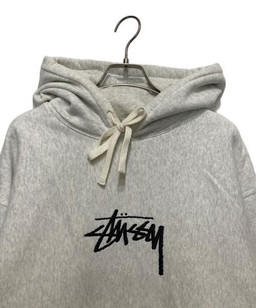 stussy（ステューシー）stussy (ステューシー) STOCK APPLIQUE HOODIE グレー サイズ:Lの古着・服飾アイテム
