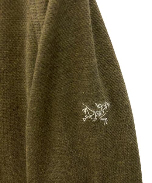 ARC'TERYX（アークテリクス）ARC'TERYX (アークテリクス) ヘンリーネックカットソー カーキ サイズ:Ｍの古着・服飾アイテム