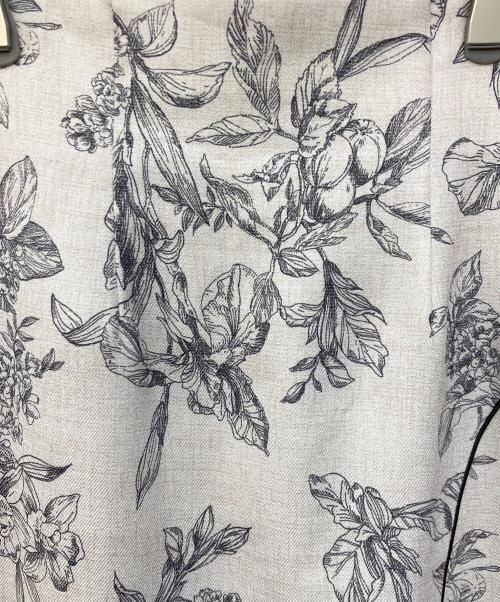 Apuweiser-riche（アプワイザーリッシェ）Apuweiser-riche (アプワイザーリッシェ) ジャガードフラワープリントスカート ベージュ サイズ:SIZE 2の古着・服飾アイテム